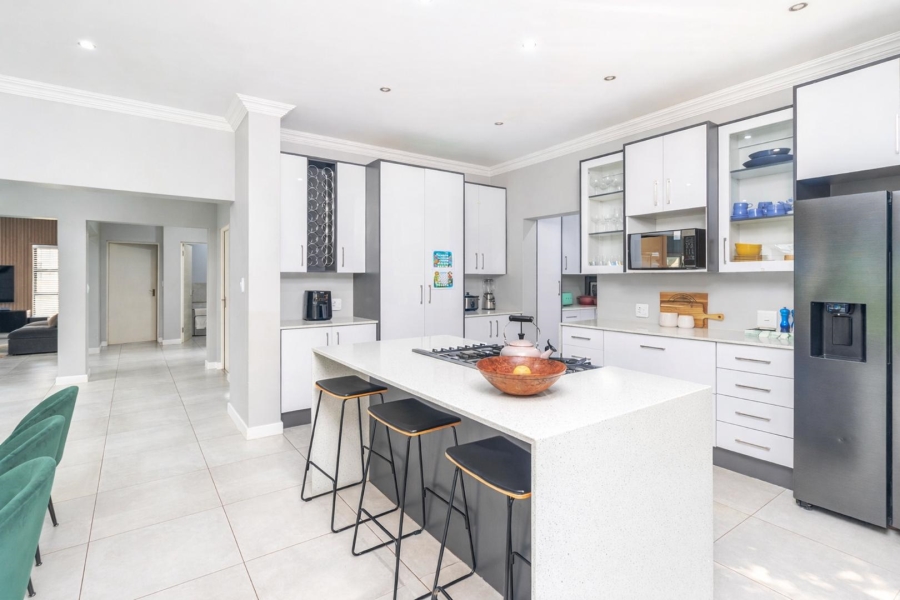 4 Bedroom Property for Sale in Leloko North West